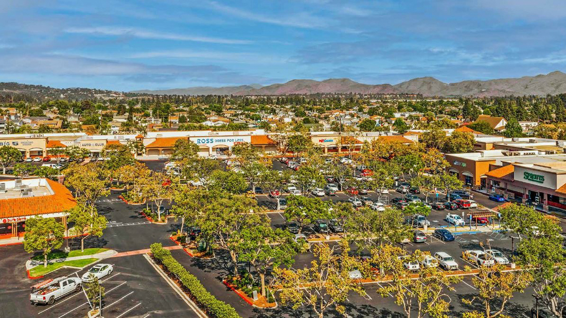 Shopping Center in Camarillo
